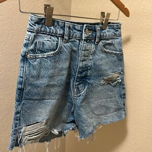 Zara Jean shorts size 0. A456